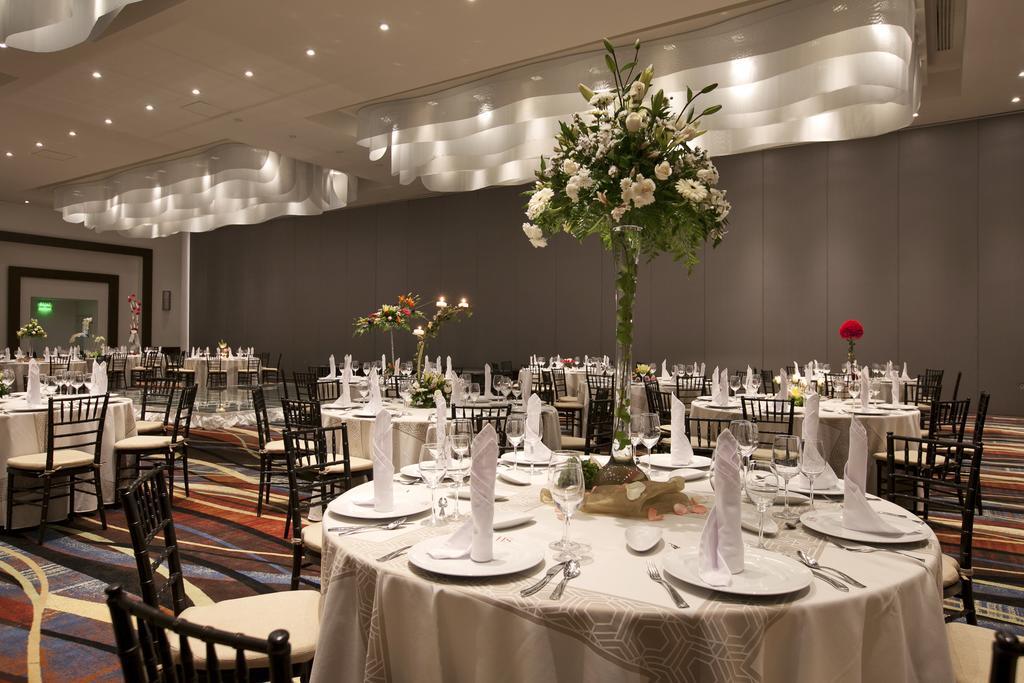 Hs Hotsson Hotel León Eksteriør billede